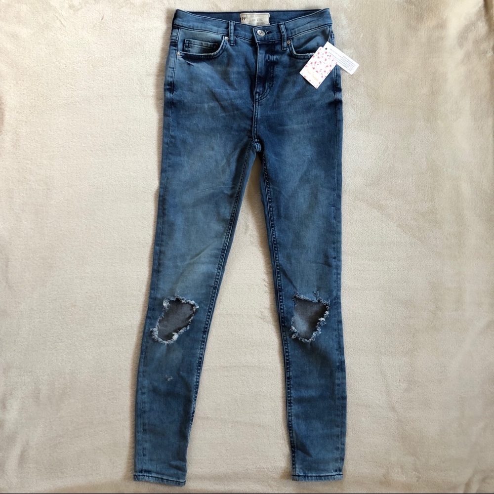 FREE PEOPLE High Rise Busted Skinny Jeans - NWT